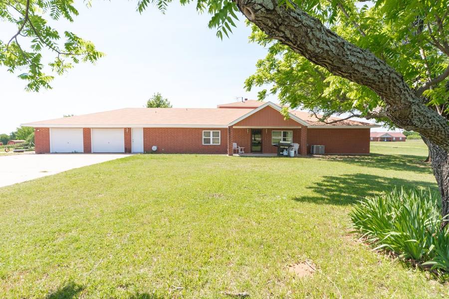 448 County Road 4287, Decatur, TX 76234