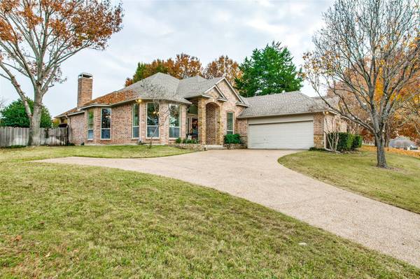 1848 Spinnaker Lane, Azle, TX 76020