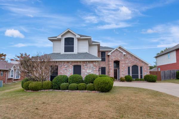 8236 Mount Shasta Circle, Fort Worth, TX 76137