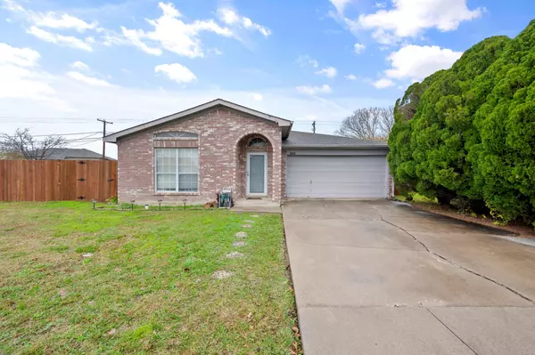 Arlington, TX 76001,935 Packard Drive