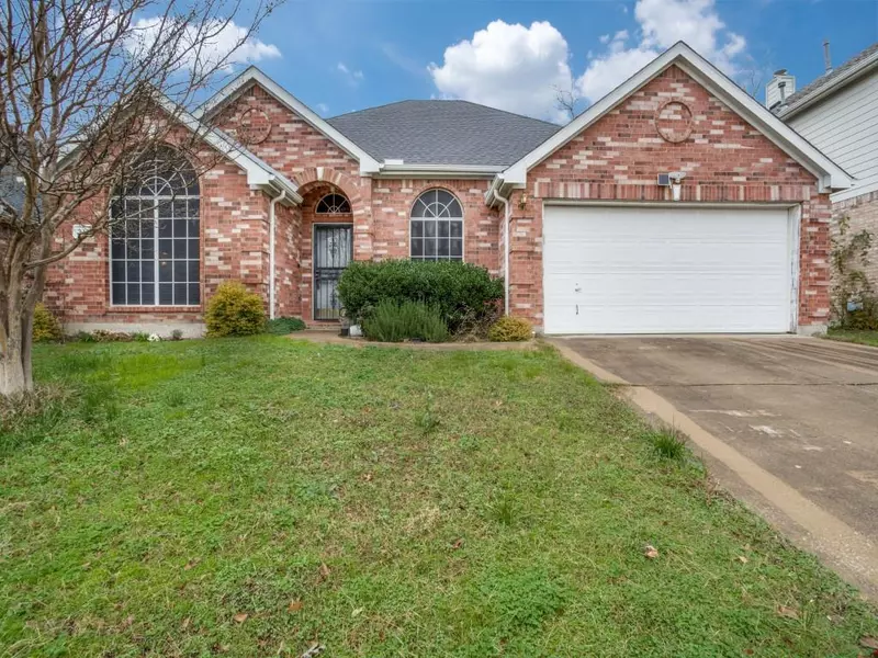 314 Swallowtail Court, Grand Prairie, TX 75052