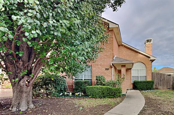 1409 Ranchview Court, Carrollton, TX 75007