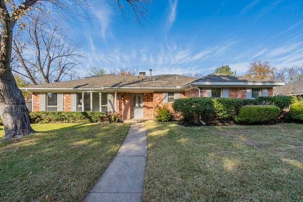 2426 Nottingham Place, Grand Prairie, TX 75050