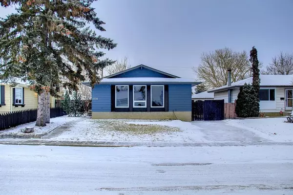 Calgary, AB T2B 2H8,3732 26A ST SE