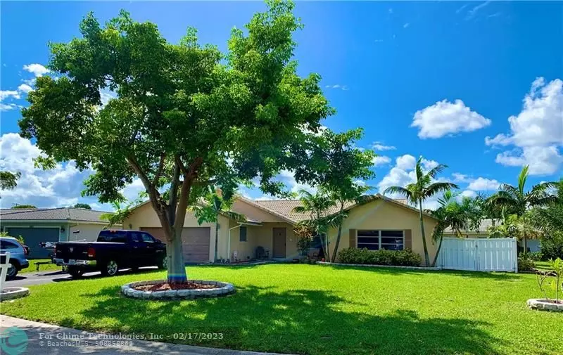 8418 NW 26th Dr, Coral Springs, FL 33065