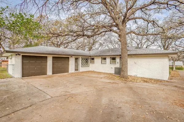 Fort Worth, TX 76119,2608 Sarah Jane Lane