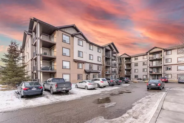 Calgary, AB T3K 0M2,60 PANATELLA ST NW #4422