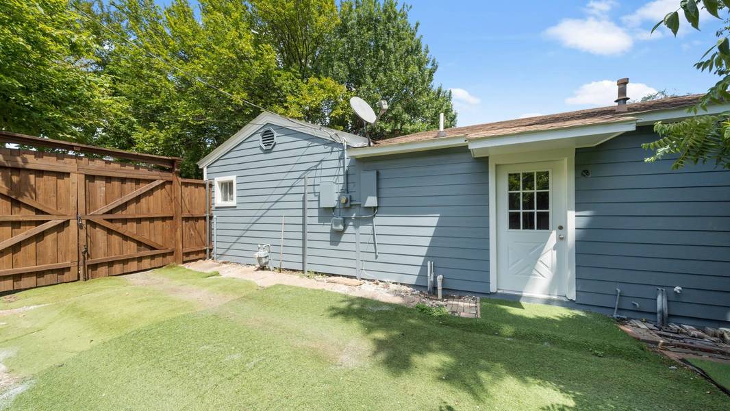 612 MOORE, Garland, TX 75040