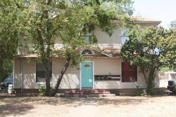 1601 1st Street, Brownwood, TX 76801