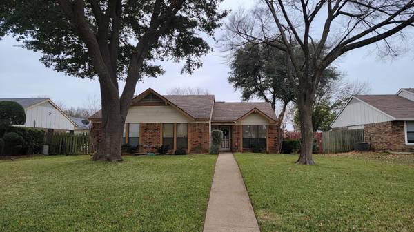 1134 Cedar Run Drive, Duncanville, TX 75137