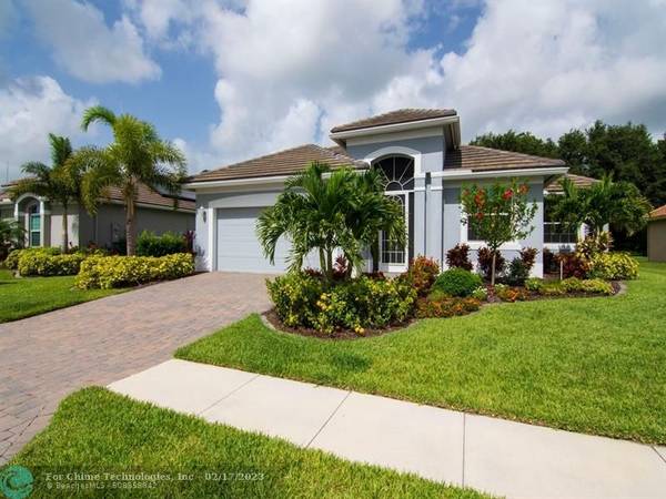 6077 Graysen Sq,  Vero Beach,  FL 32967