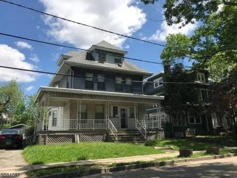 20 Oakland Ter, Newark City, NJ 07106