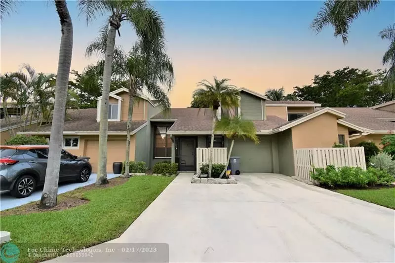 22424 Thousand Pines Ln, Boca Raton, FL 33428