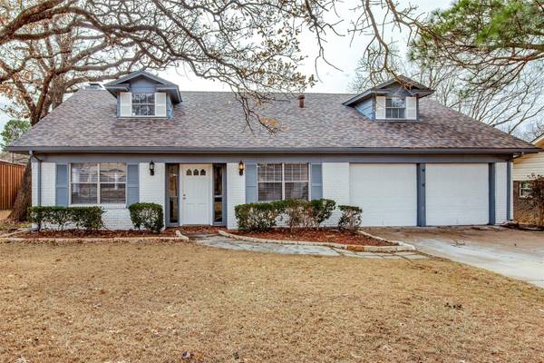 1308 Cochise Drive, Arlington, TX 76012