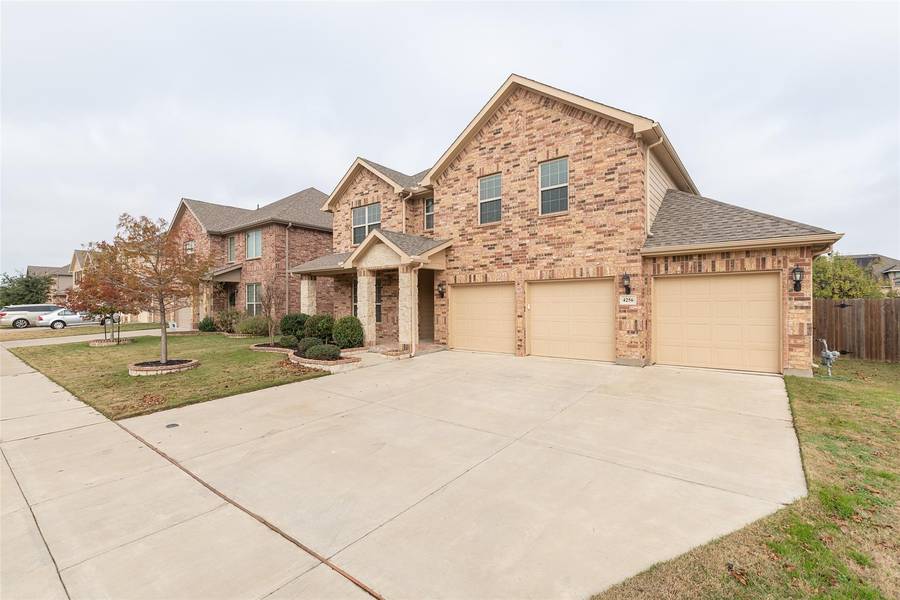 4256 Aldridge Lane, Fort Worth, TX 76036