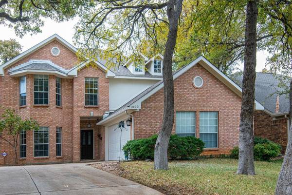 3233 Rustic Woods Drive, Bedford, TX 76021