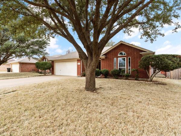 406 Preston Drive, Cleburne, TX 76033