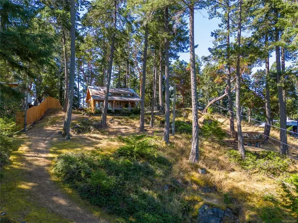 Pender Island, BC V0N 2M2,1611 Schooner Way