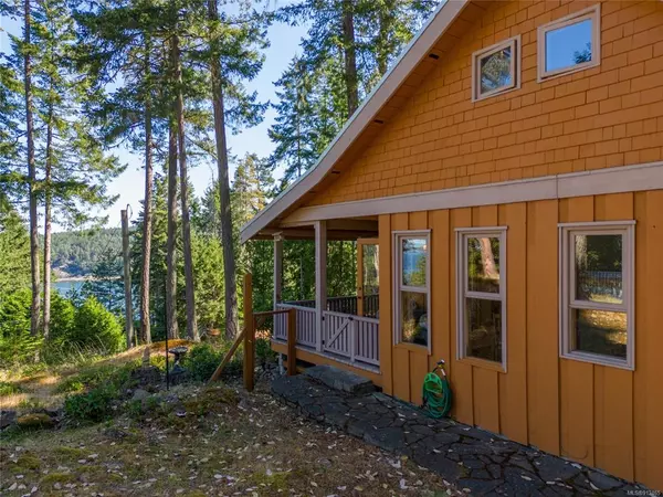 Pender Island, BC V0N 2M2,1611 Schooner Way