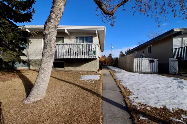 Calgary, AB T2K 4C9,7532 Huntridge CRES NE