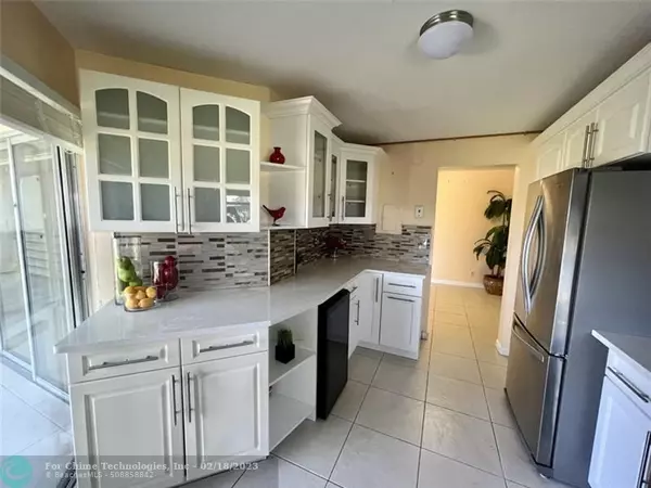 Lake Worth Beach, FL 33467,3755 Via Poinciana  #305