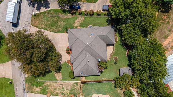 4502 De Leon Court, Granbury, TX 76049