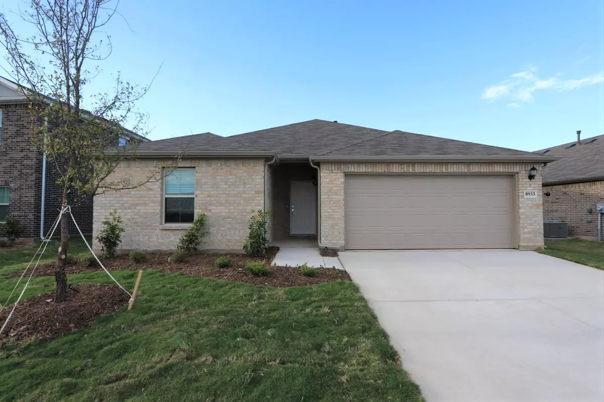 Fort Worth, TX 76131,8933 Bronze Meadow Drive