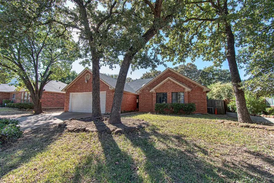 2521 Meadowview Drive, Corinth, TX 76210