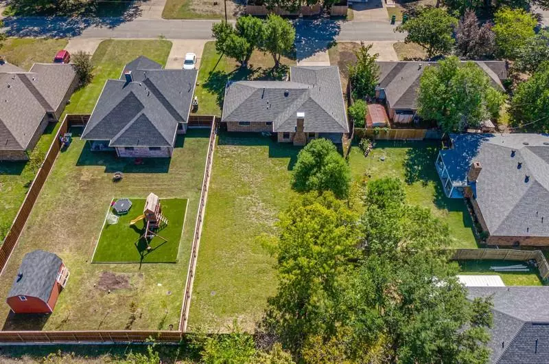 101 Cedar Street, Waxahachie, TX 75165