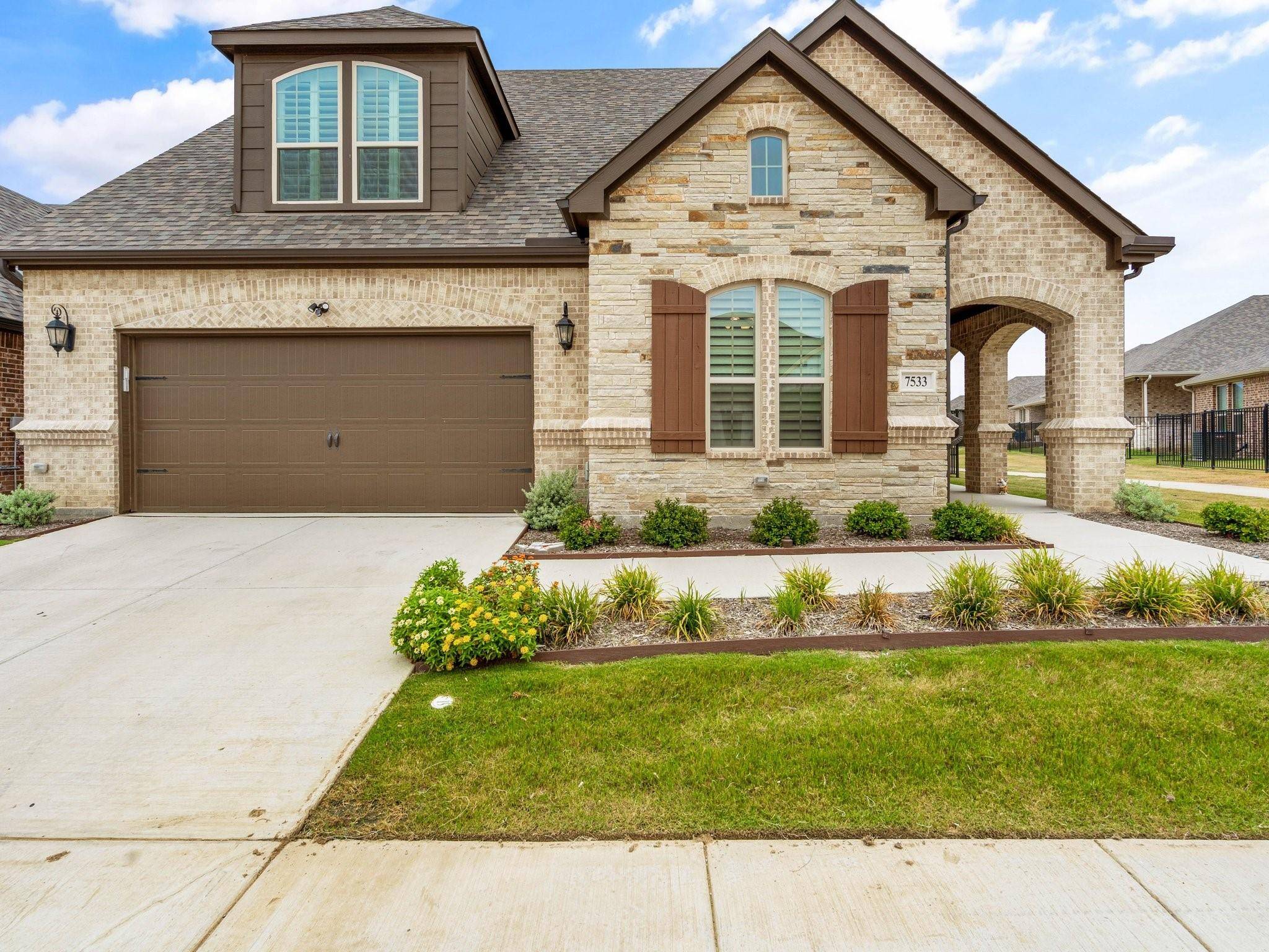 7533 Vista Bella Way, Fort Worth, TX 76123