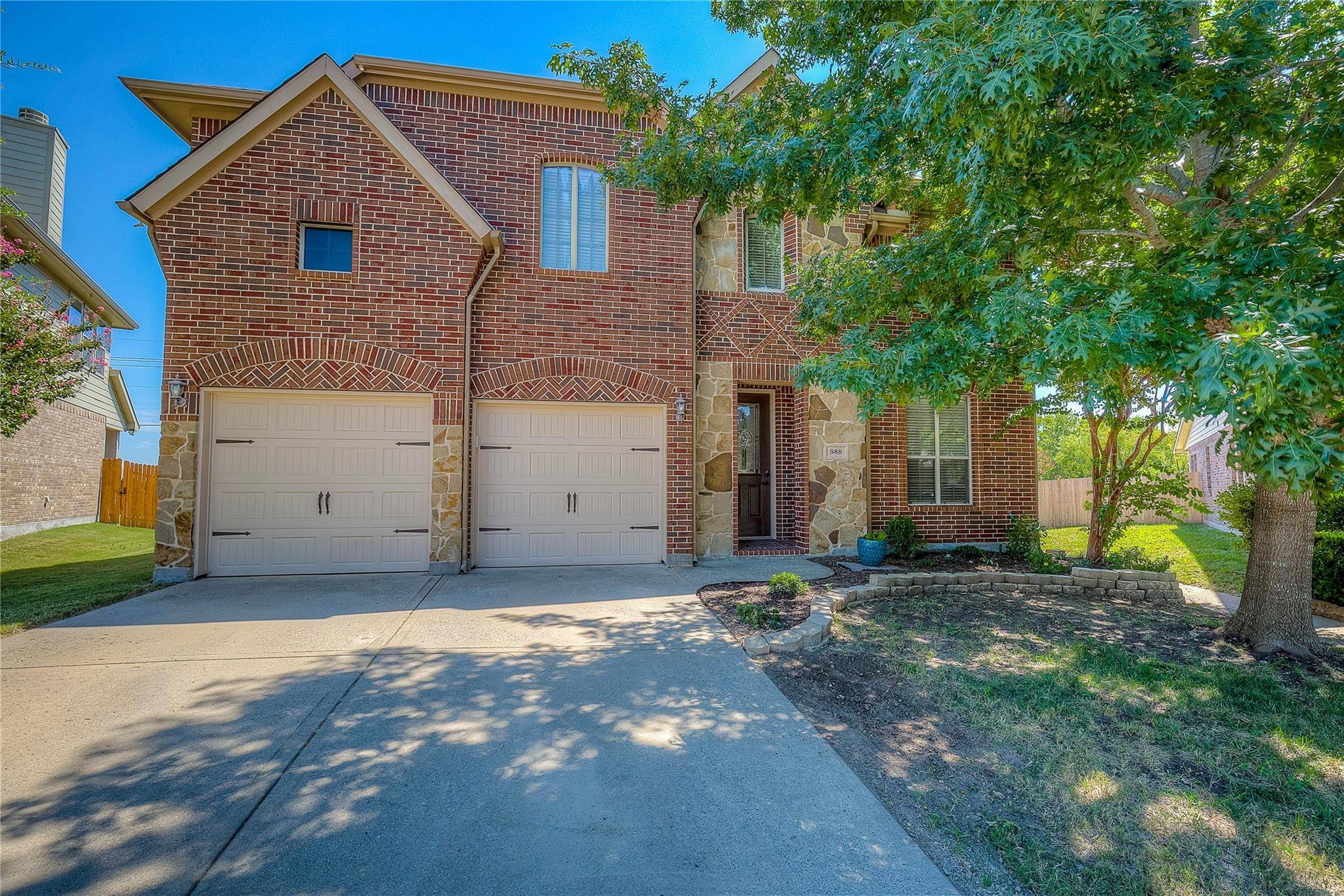 Fate, TX 75087,888 Honey Locust Drive