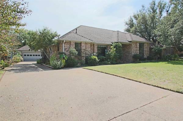 915 Hemphill Drive, Cleburne, TX 76033