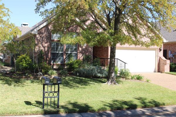 1607 Villa Court, Corinth, TX 76210