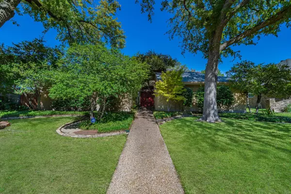 Dallas, TX 75248,7227 Rustic Valley Drive