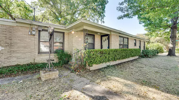 501 Creechville Road, Ennis, TX 75119