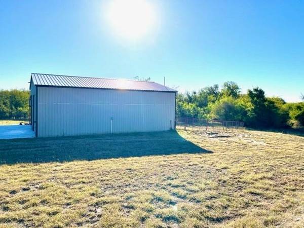 199 Hawkwood Court, Comanche, TX 76442