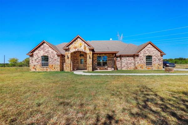 809 Dill Road, Weatherford, TX 76085