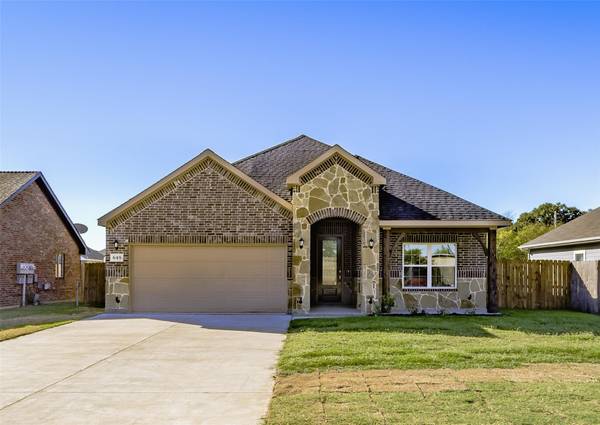 649 Copenhavr Street, Pilot Point, TX 76258