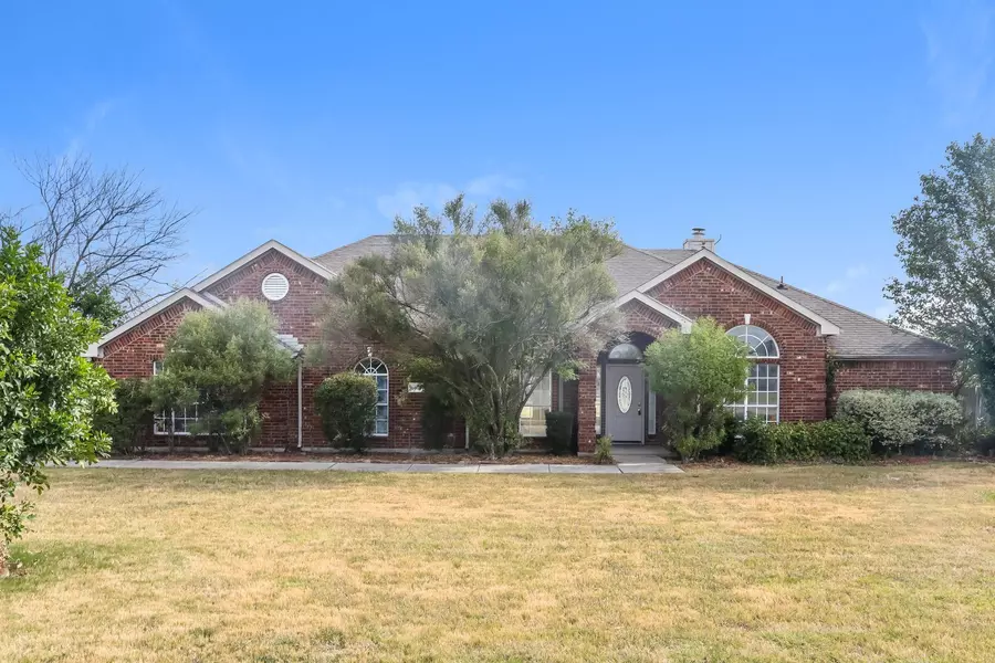 8807 Colonial Drive, Crandall, TX 75114