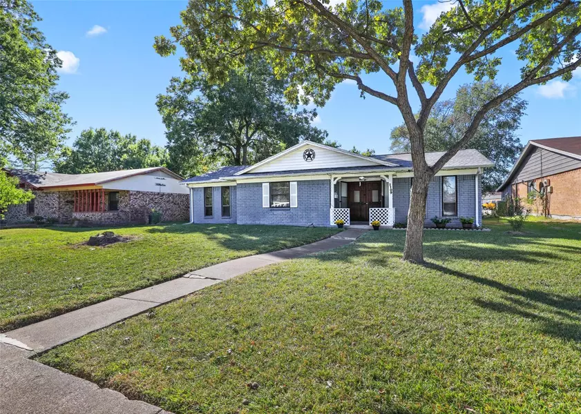 1109 Larchfield Drive, Garland, TX 75042