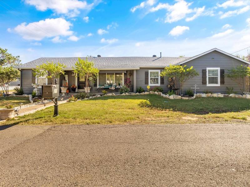 310 N Sparks Street, Alvarado, TX 76009