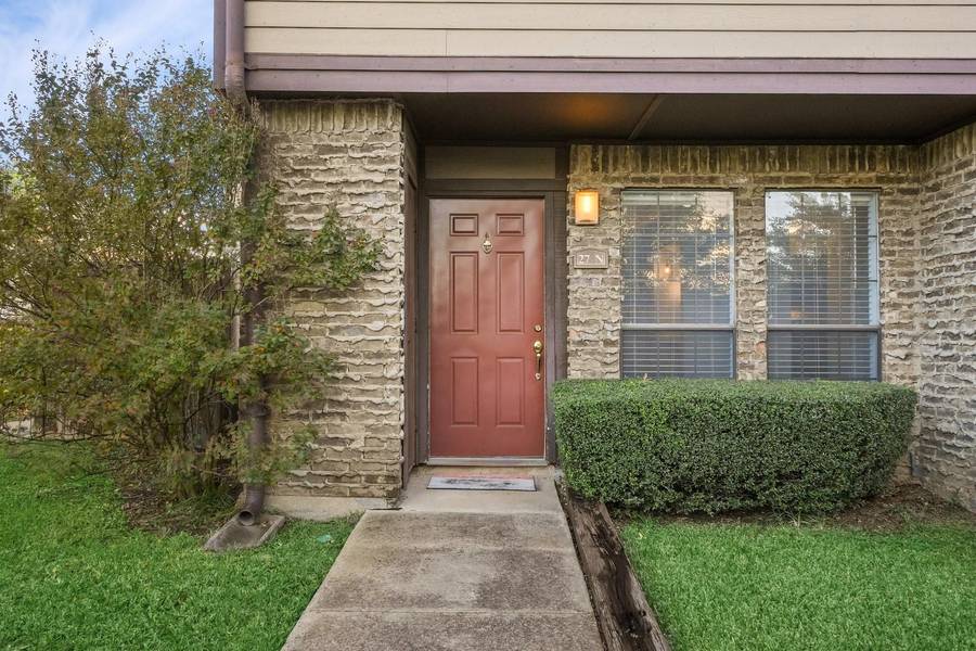 5757 E University Boulevard #27N, Dallas, TX 75206