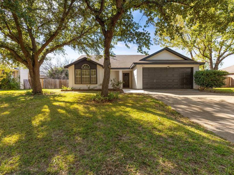 1215 Rene Drive, Alvarado, TX 76009