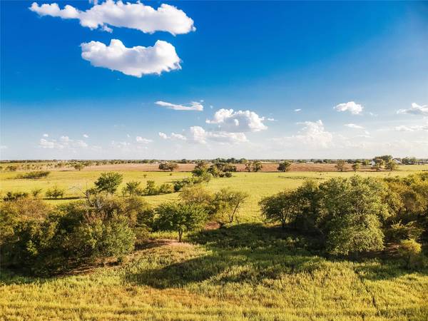 250 County Rd 4717, Rhome, TX 76078