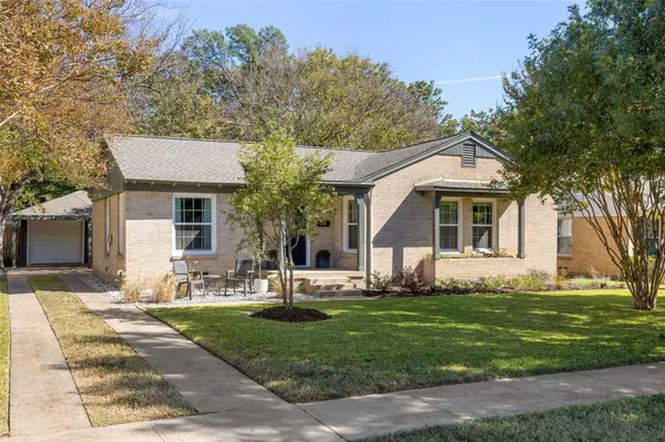 576 Brookhurst Drive, Dallas, TX 75218