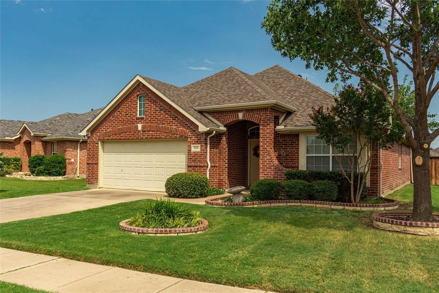 2621 Cascade Cove Drive, Little Elm, TX 75068