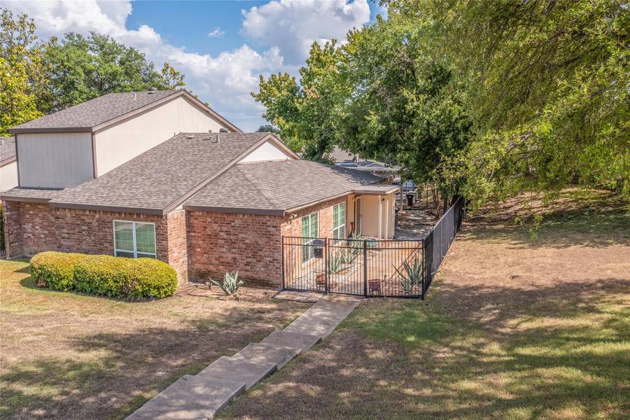 8831 N Normandale Street, Fort Worth, TX 76116