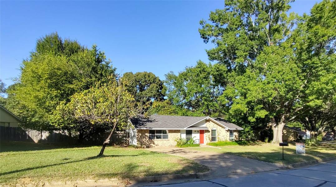 2420 Smuts Drive, Tyler, TX 75701