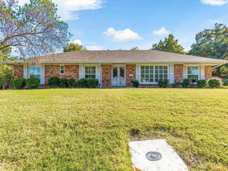 4421 Ranch View Road, Fort Worth, TX 76109