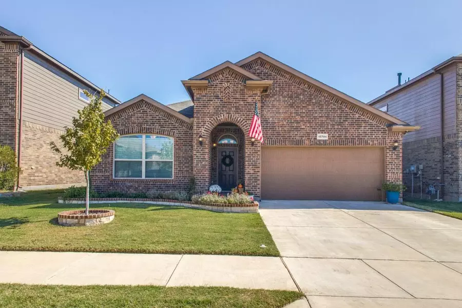 15704 Wheelwright Lane, Fort Worth, TX 76177